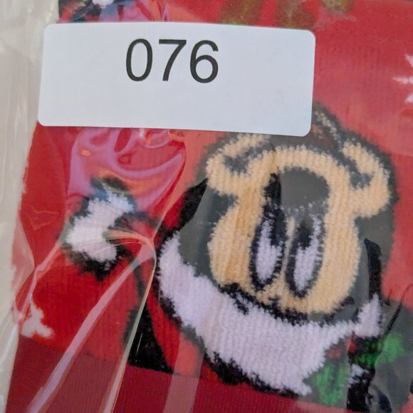 Disney* Holiday Mickey & Minnie Mouse 2 Pack Hand Towel Set~ Size 16" x 28" - Picture 6 of 6